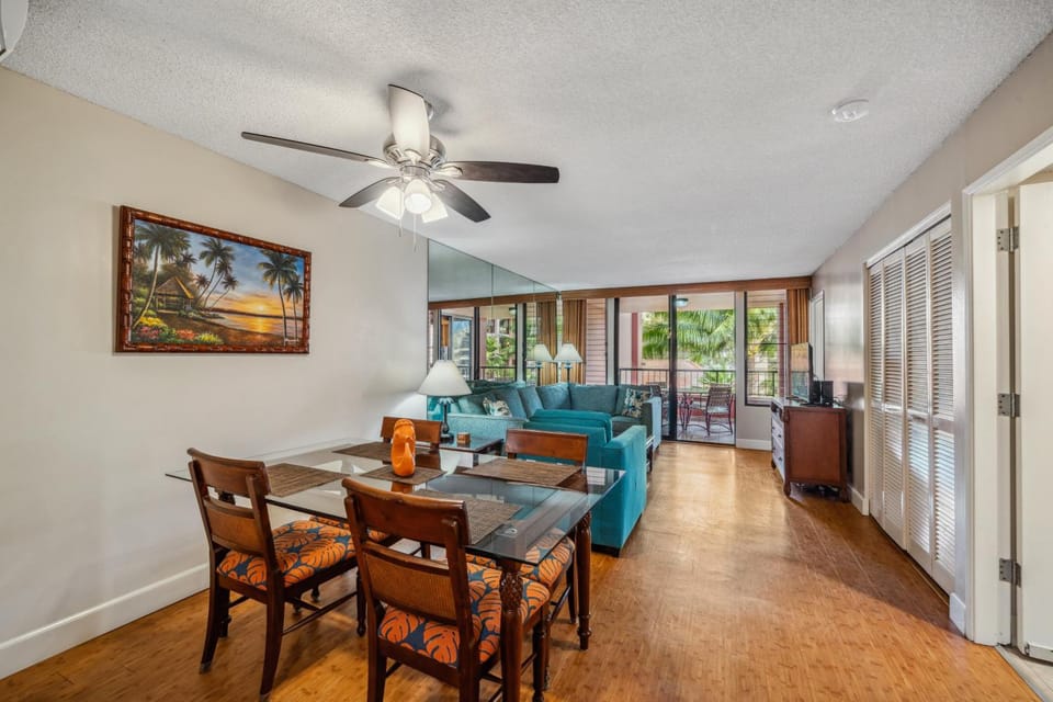Kahana Falls Resort Hotel in Napili-Honokowai