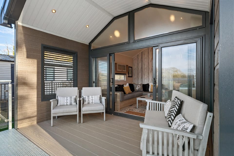 The Escape - Luxury Pod, Close to the beach Lodge in Amroth