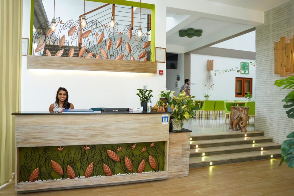 J Leaf Hotel By Blue Bird Hotel in Negombo
