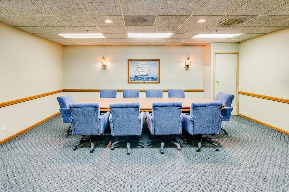 EQUALITY  INN Hotel in Rockford