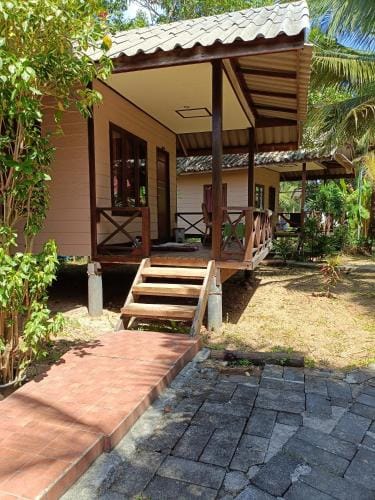Mangrove House Kohyao noi Hotel in Krabi Changwat