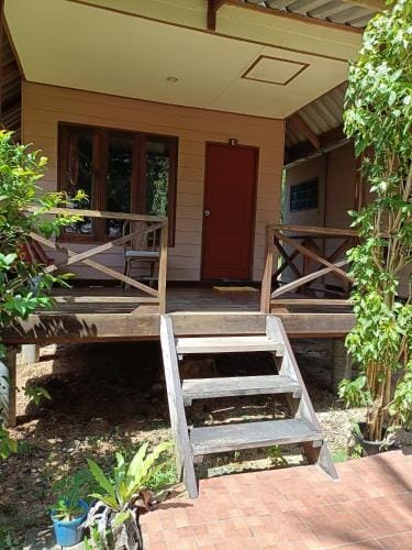 Mangrove House Kohyao noi Hotel in Krabi Changwat