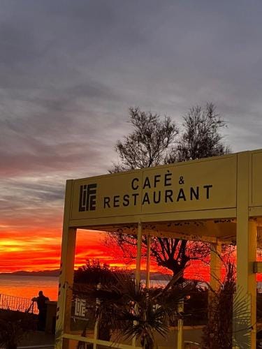Life House B&B Hotel in Follonica