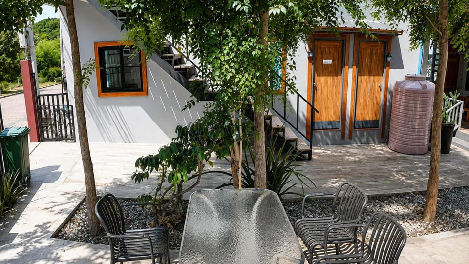Samanta By The Hill Hotel in Chon Buri Changwat