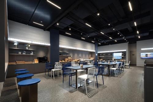 Atour Light Hotel Huzhou Deqing Moganshan Hotel in Hangzhou