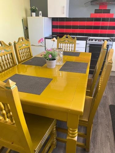 Private Room 1 Near Southmead Hospital Hotel in Bristol