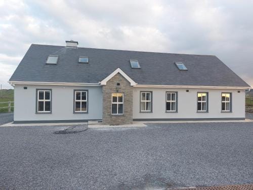 Mountain Aven Guest House Hotel in Doolin