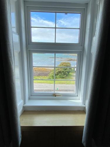 Bunessan Inn Hotel in Scotland