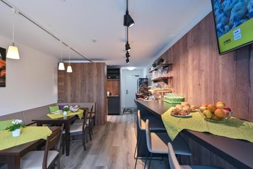Hotel Gastehaus Stock Zimmer Backerstuble Hotel in Friedrichshafen