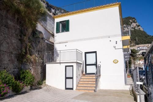 Amalfi Montemare Rooms Hotel in Amalfi