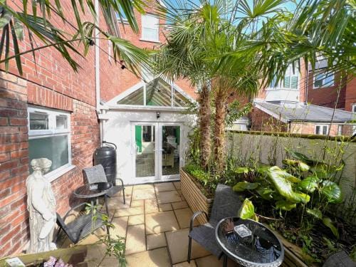 Melbury Rooms & Studios Hotel in Exeter