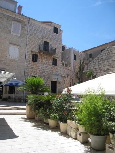 Bed & Breakfast Dionis Vis Hotel in Vis