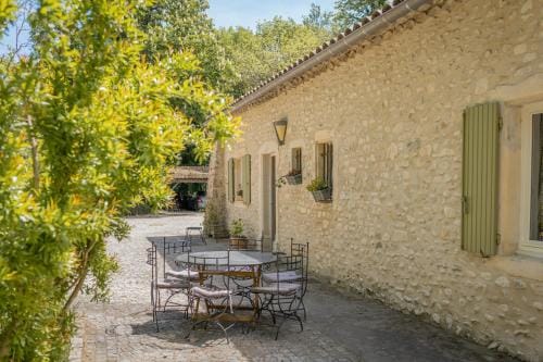 Chateau de Marrets Hotel in Provence-Alpes-Côte d'Azur