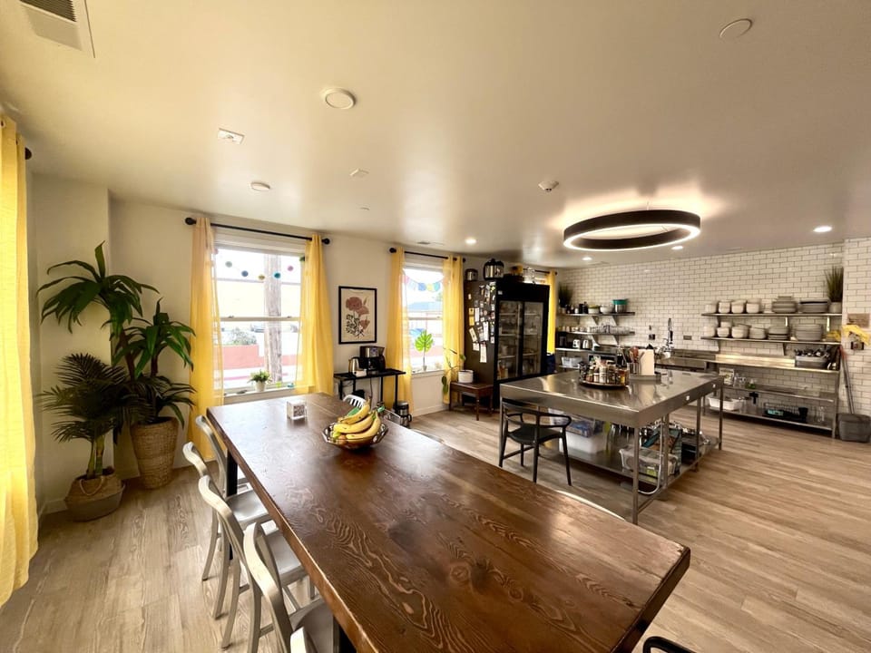 Monterey Hostel Hostel in Pacific Grove