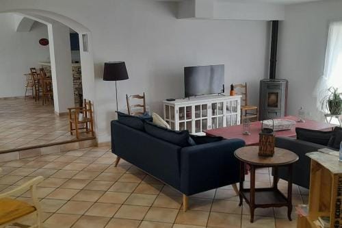Chambres d'Hotes, Domaine Les Peupliers, Lagnes Hotel in Provence-Alpes-Côte d'Azur