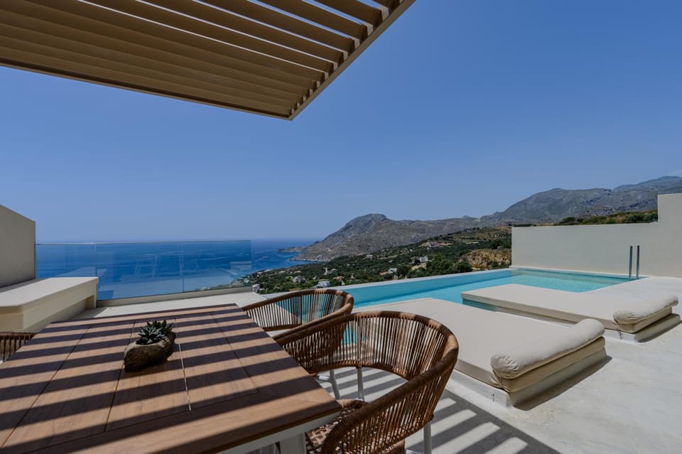 Pyrgos Exquisite villas Hotel in Crete