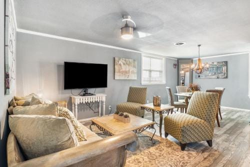 Salt Block - French Country Suite 6 Hotel in Bandera