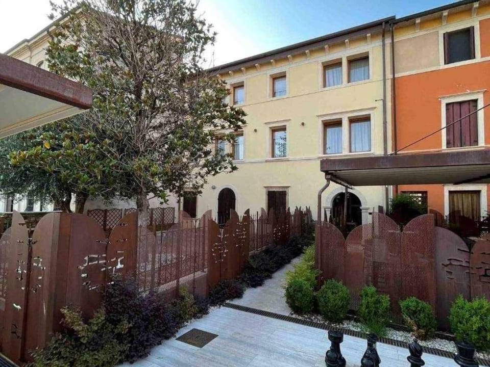 Destiny home soave Hotel in Veneto