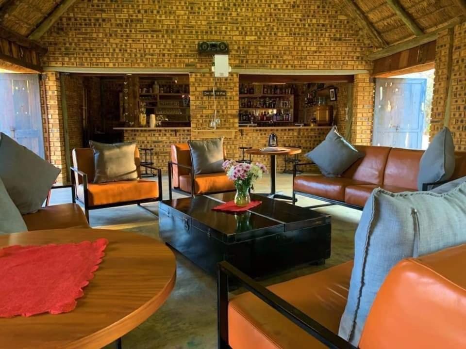 Unathi Game Lodge Lodge in Gauteng
