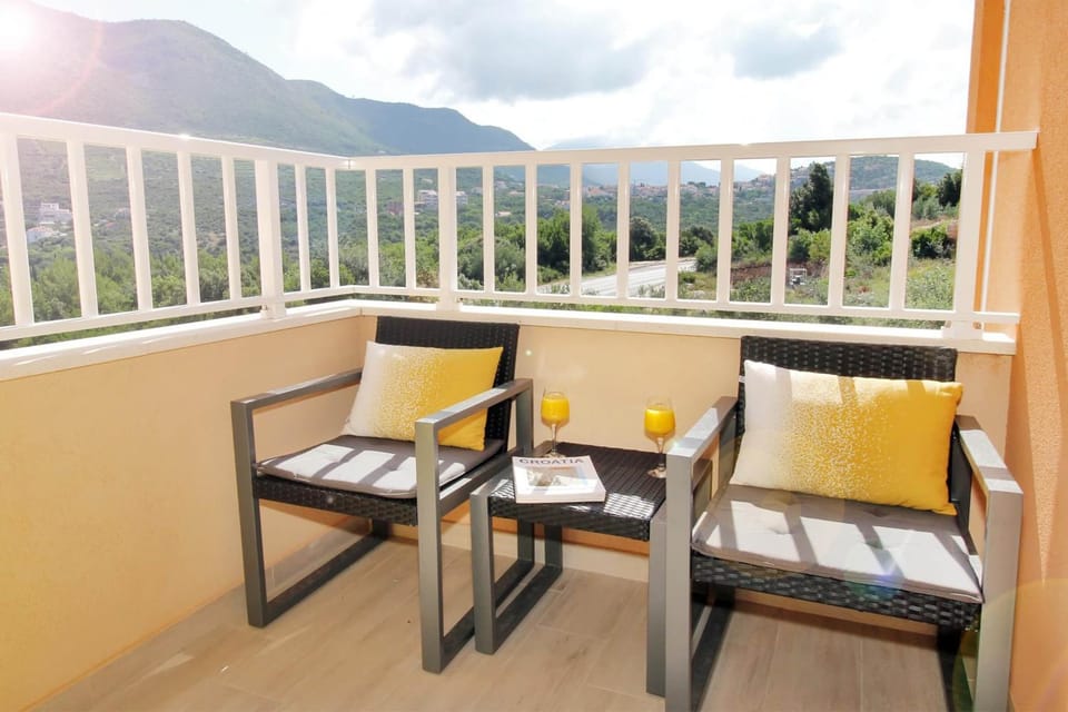 Bacan Family Apartments Hotel in Cavtat