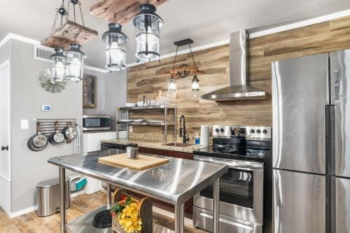 Salt Block - The Rustic Suite 1 Hotel in Bandera