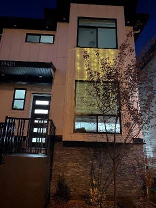 Sweet Home (Mountain View) Hotel in Surrey