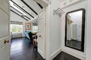 Long stay discounts- 1 Bed Bohemian Loft style Apt Hotel in City of Westminster