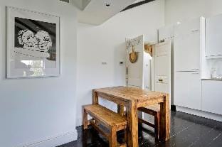Long stay discounts- 1 Bed Bohemian Loft style Apt Hotel in City of Westminster
