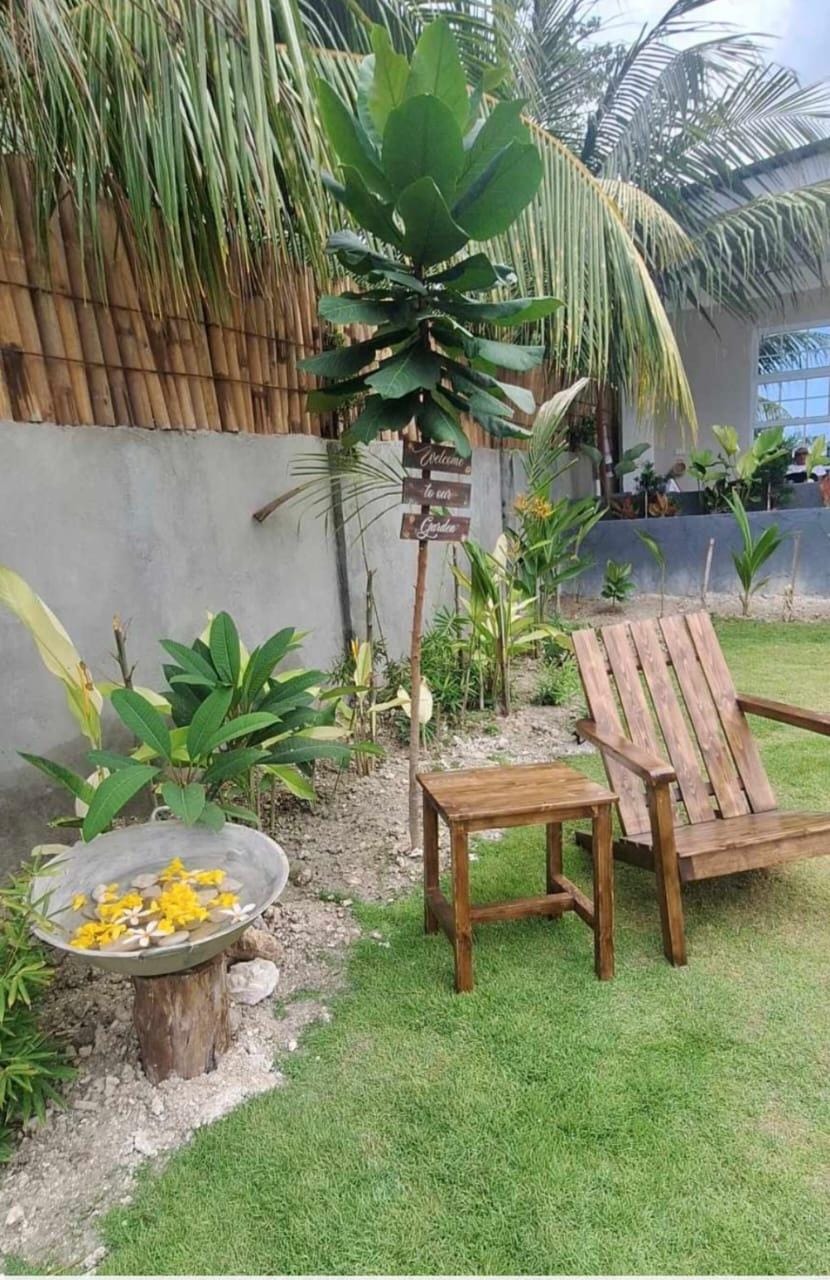 Fins Pacific Coral Bay by Hiverooms Resort in Central Visayas