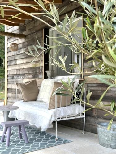 La Maison de Manou Hotel in Normandy