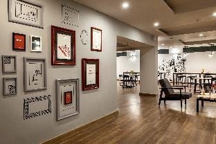 Collection O V Five Hotel in Jaipur