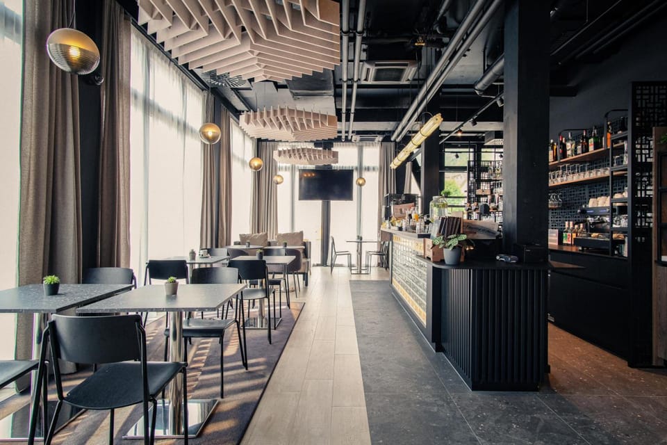 Bar/lounge