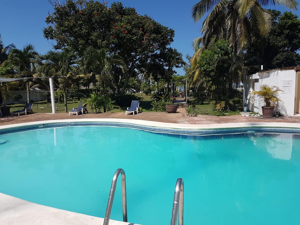 Swimming pool