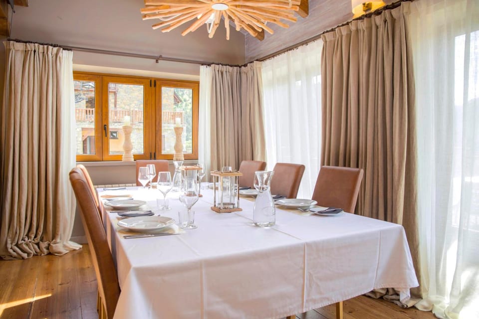 Eira Ski Lodge Hotel in Catalonia
