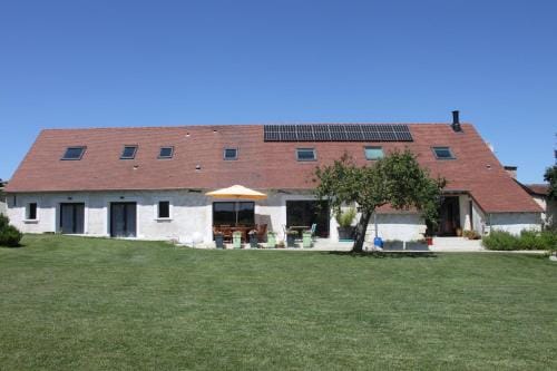 Le Chainous Hotel in Centre-Val de Loire