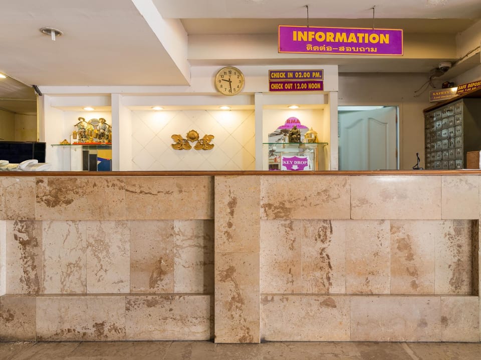 Sawasdee Seaview Pattaya Hotel in Pattaya City