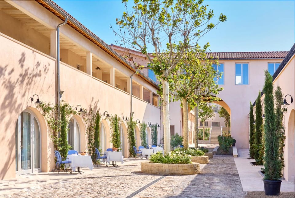 Auberge La Coste Hotel in Le Puy-Sainte-Réparade