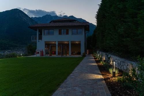 Infinity View Garda lake Hotel in Tenno