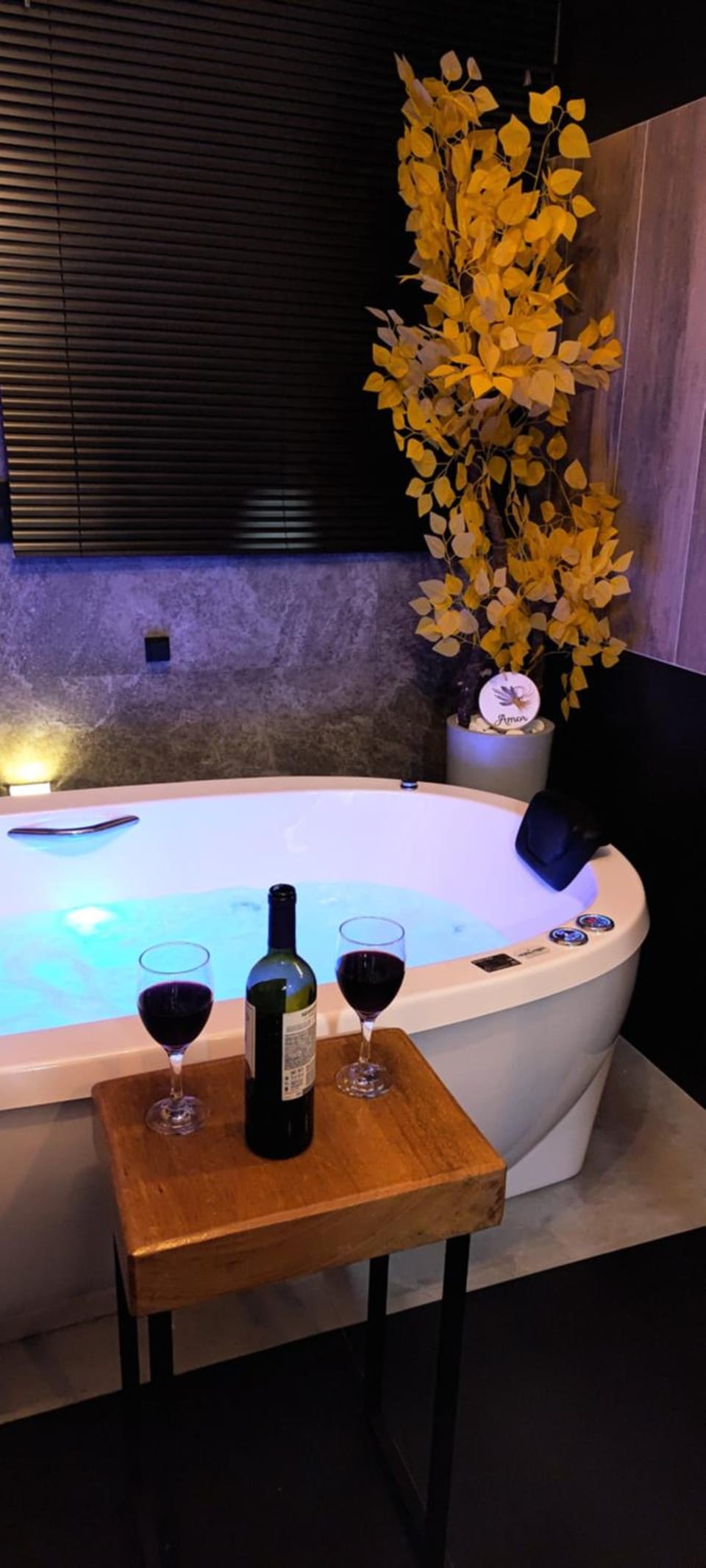 Hot tub
