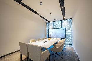 Atour X Hotel Shanghai Middle Ring Bailian Tongchuan Road Metro Station Hotel in Shanghai