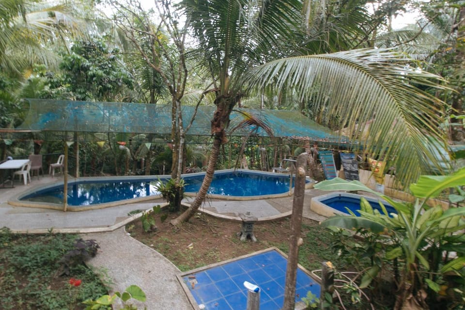 RedDoorz @ Hilarions Farm Majayjay Laguna Hotel in Calabarzon