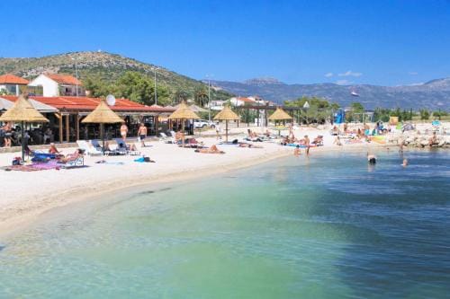 Apartments and rooms with parking space Trogir - 22531 Hotel in Trogir