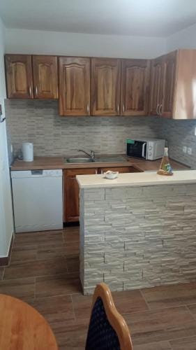 Apartments and rooms by the sea Zdrelac, Pasman - 22802 Hotel in Šibenik-Knin County, Croatia