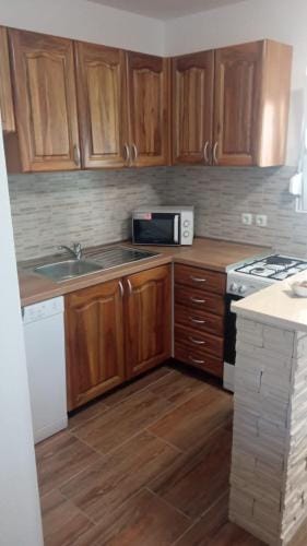 Apartments and rooms by the sea Zdrelac, Pasman - 22802 Hotel in Šibenik-Knin County, Croatia