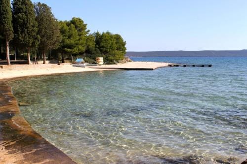 Apartments and rooms by the sea Zdrelac, Pasman - 22802 Hotel in Šibenik-Knin County, Croatia