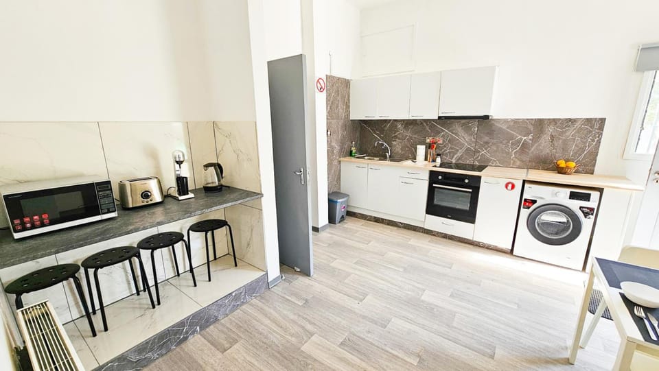 The Lemon Tree Hostel Hostel in Larnaca