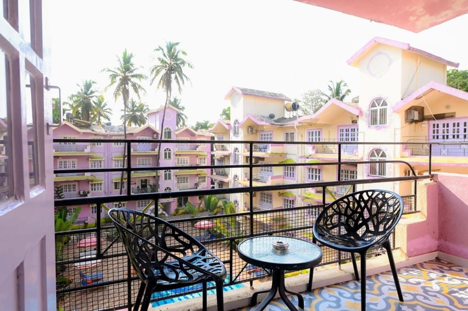 JOY STAYS RENTON MANOR Hotel in Baga