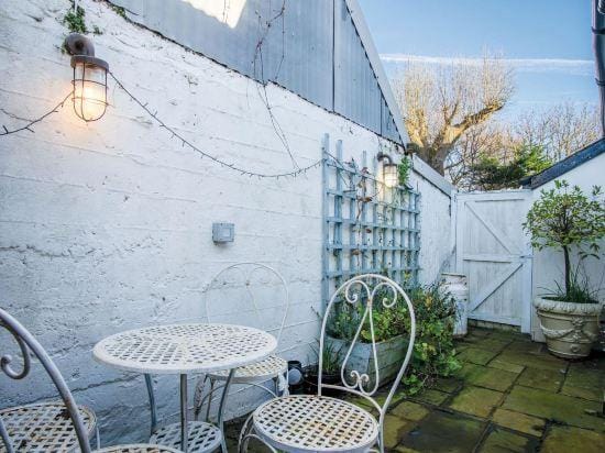Milan Cottage - 2 Bedroom Cottage - Port Eynon Hotel in Wales