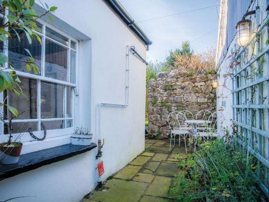 Milan Cottage - 2 Bedroom Cottage - Port Eynon Hotel in Wales