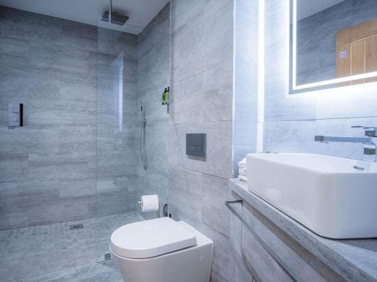 Suite 7 - Sleeping Giant Hotel - PEN Y CAE Inn Hotel in Wales